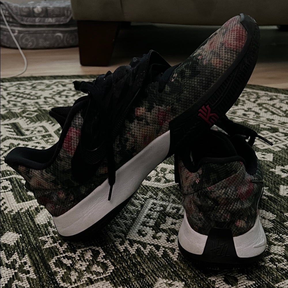 Nike Black and Red Athletic Shoes